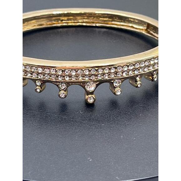 Juicy Couture Signed Gold Tone Pave Crown Royal Bling Bangle Bracelet - Picture 10 of 14
